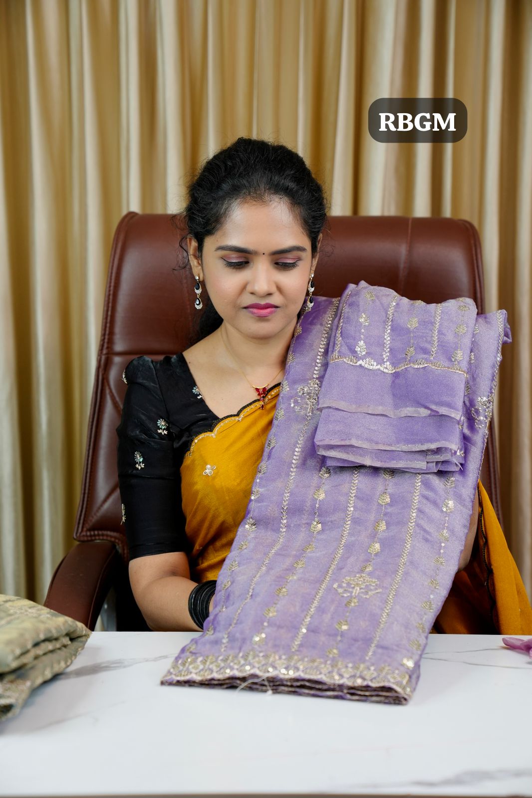 Space silk saree with heavy workš„³