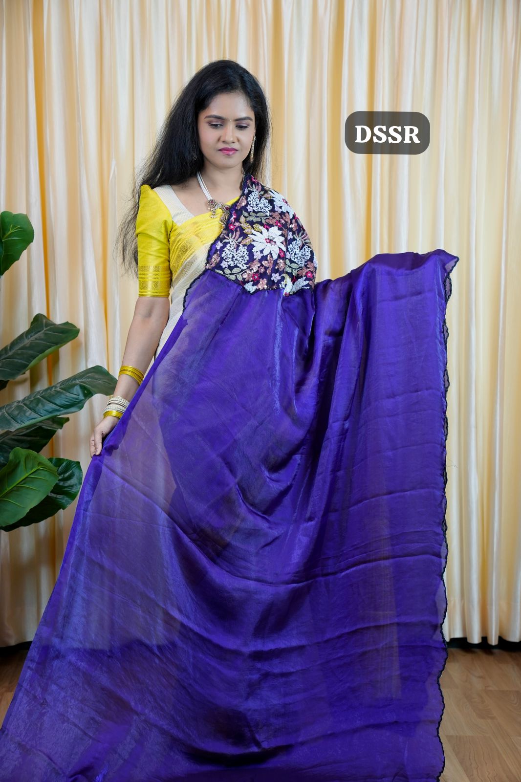Space silk saree with Designer work🥳✅
