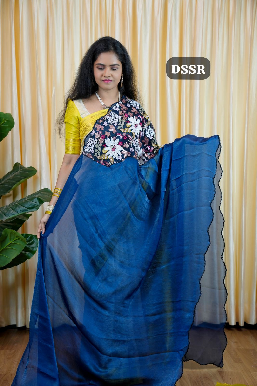 Space silk saree with Designer work🥳✅