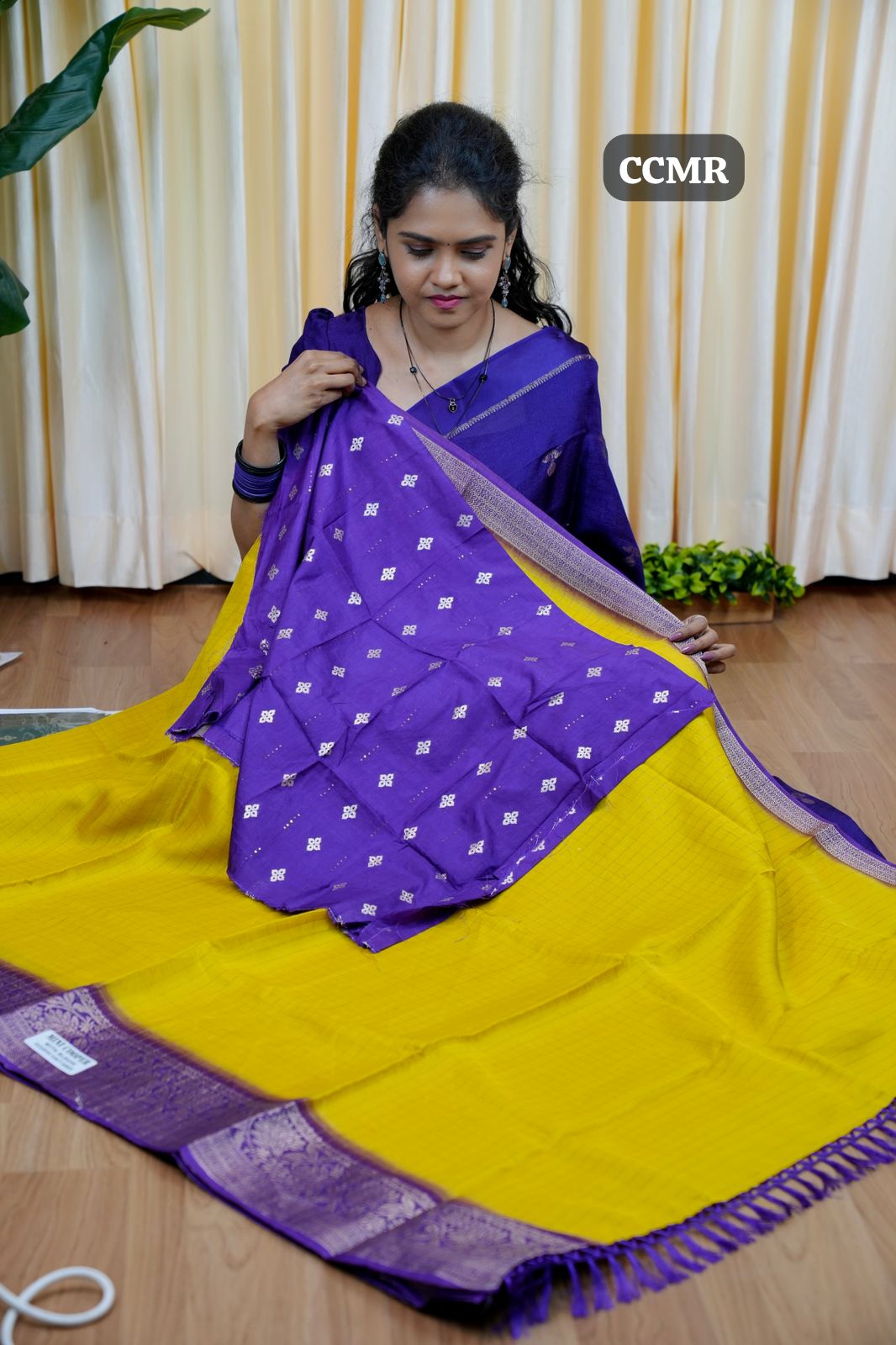Dola silk sarees🥰😎📚