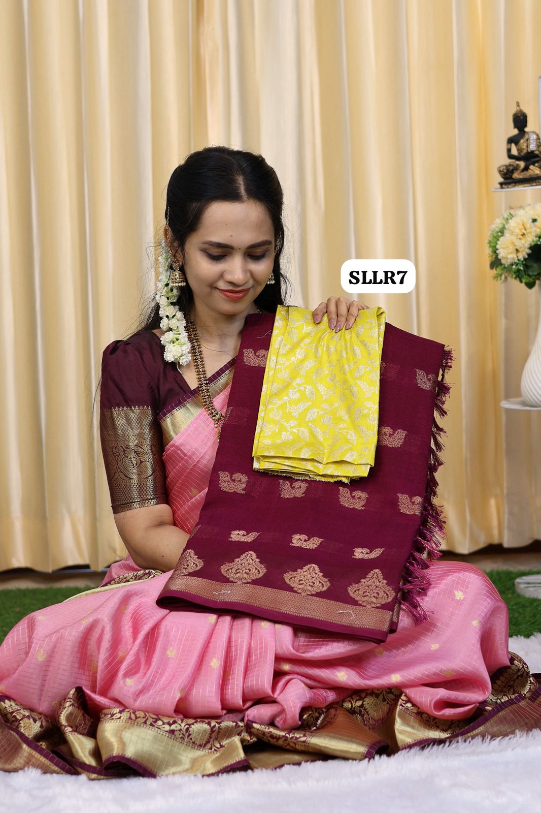 Mysore semi crepe silk saree with contrast blouse😎😍📚offer