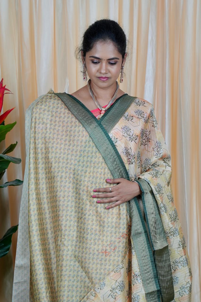 Premium iconic dola silk saree 👇