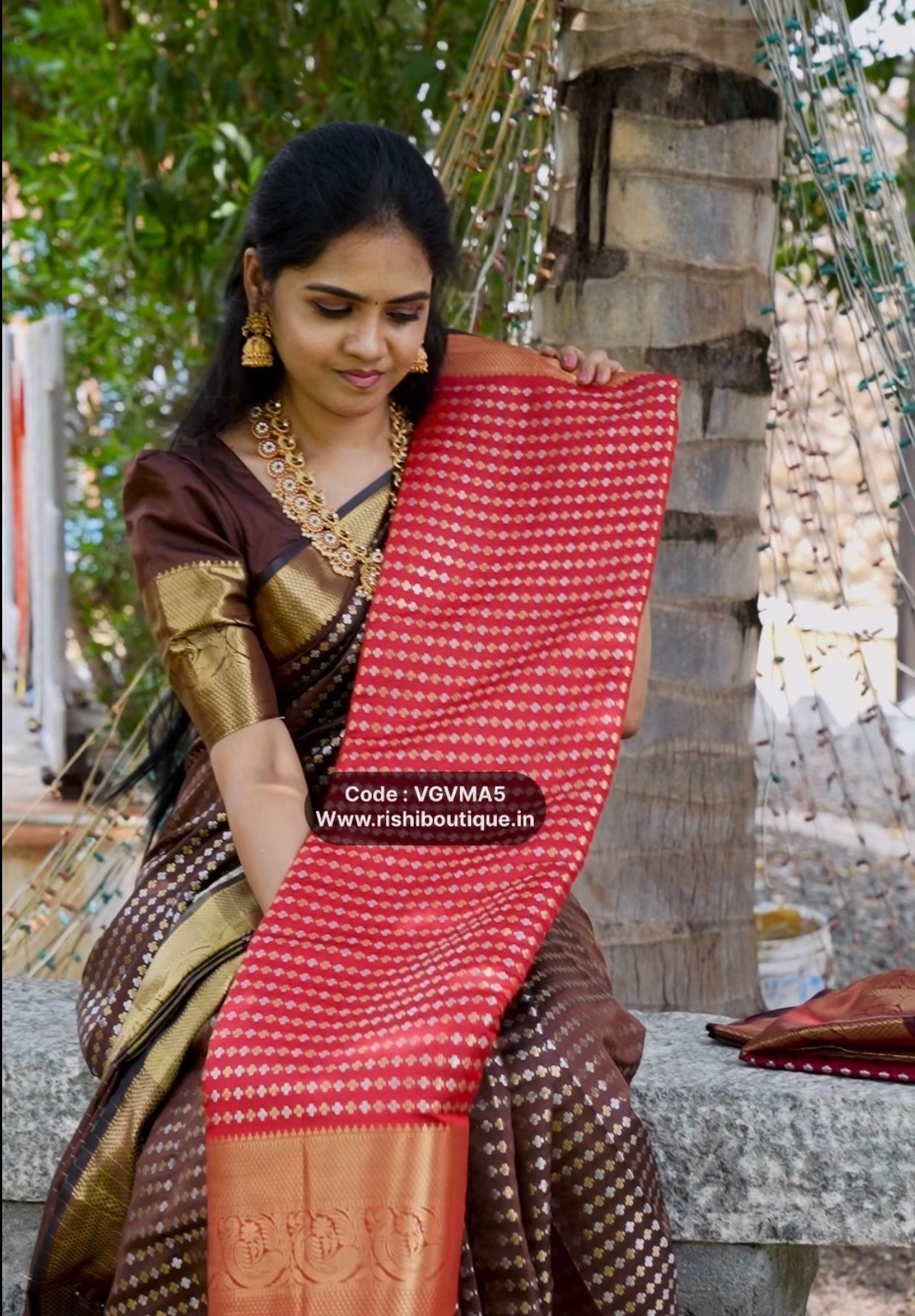 Sridevi inspired saree(no animal figures)🥳