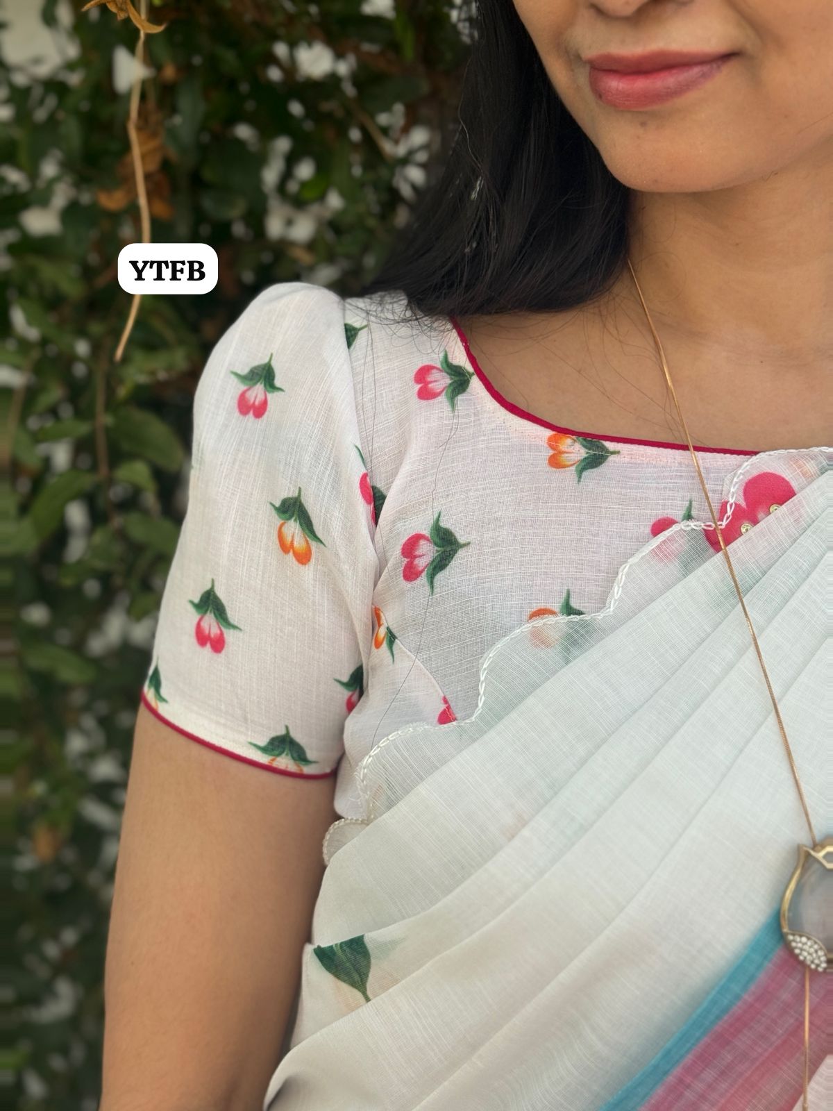 Mirror work Soft linen cotton saree with scallop border🥳