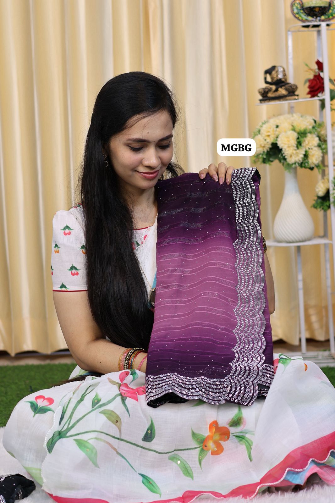 Designer saree with work at affordable price😍😎📚