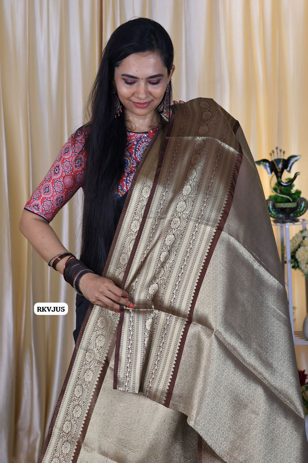 Katan bridal semi silk saree 🥳