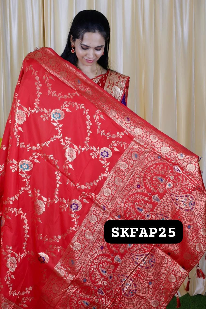 Soft Banarasi silk saree with zari weaving all over the saree & Zari weaving Rich pallu🥳