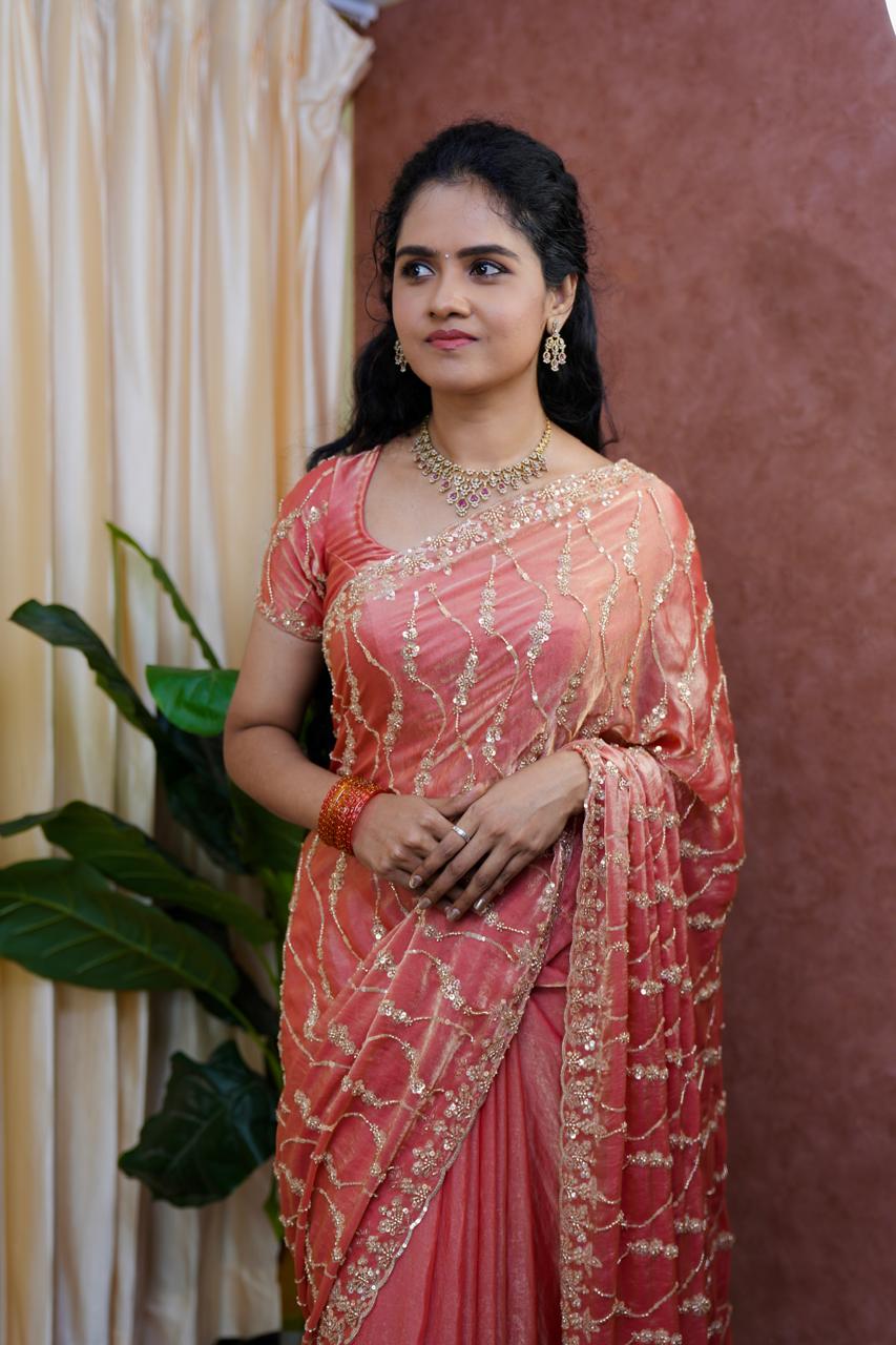 Premium Space silk with Golden heavy Katdhana work🥰⏰Prebook 6-8 days