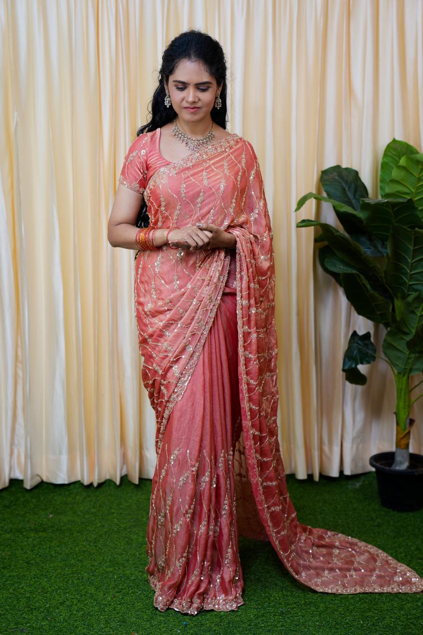Premium Space silk with Golden heavy Katdhana work🥰⏰Prebook 6-8 days