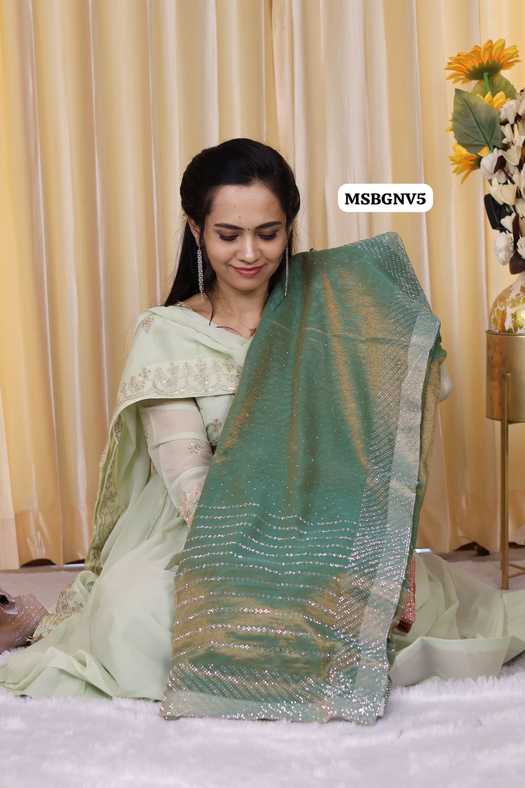 Fendy designer saree with work blouse😍