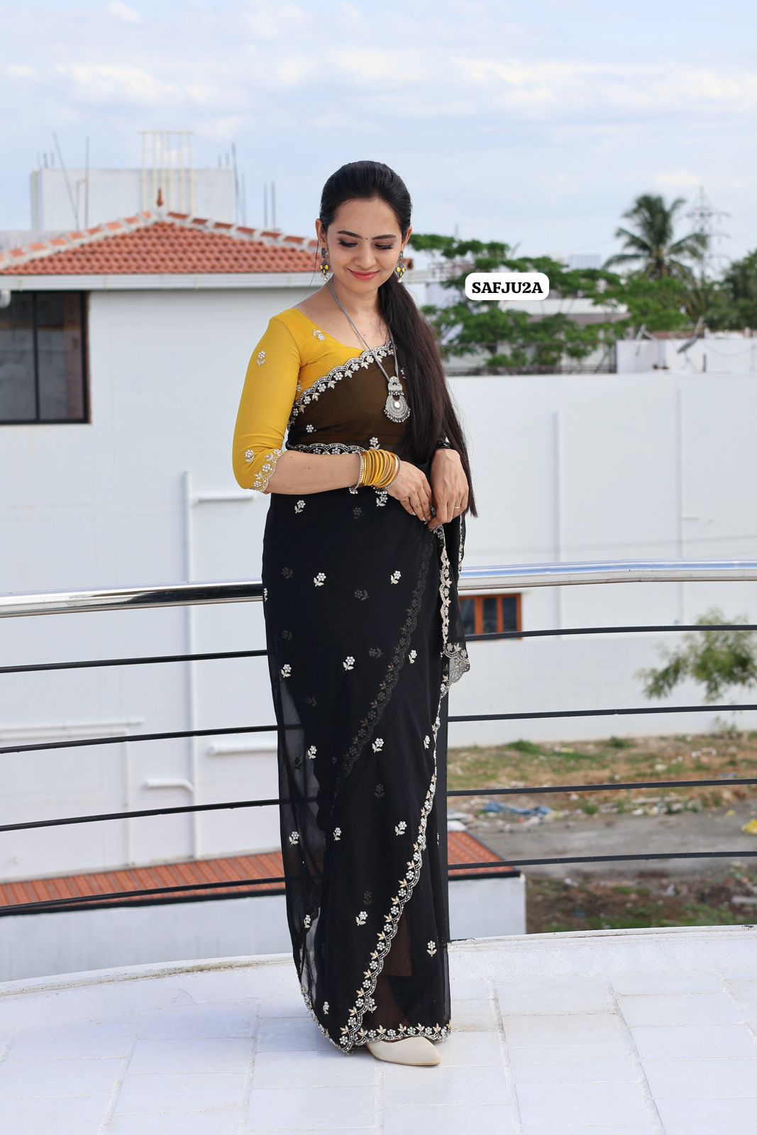 Premium Georgette fabric with embroidery and Pearl work 🥳
