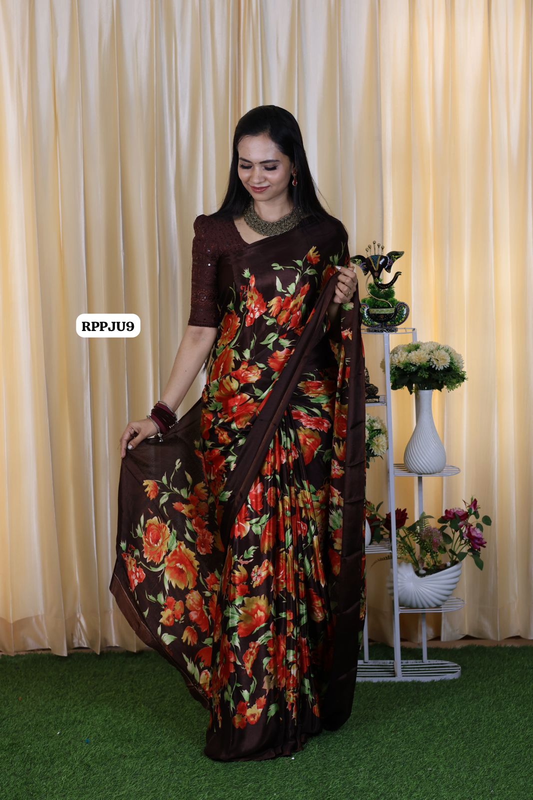 Soft crepe silk with floral designs ❌