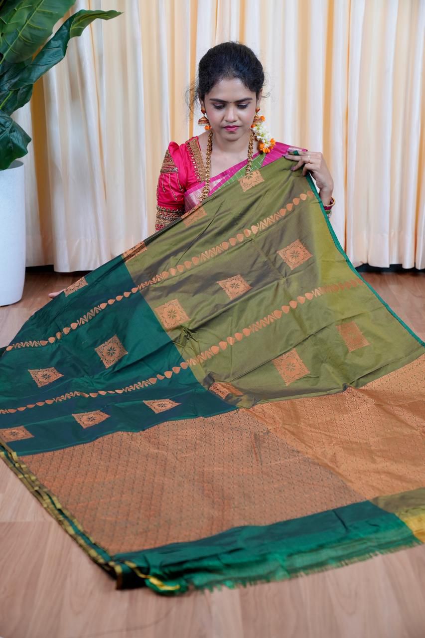 Border less soft silk sarees🎁