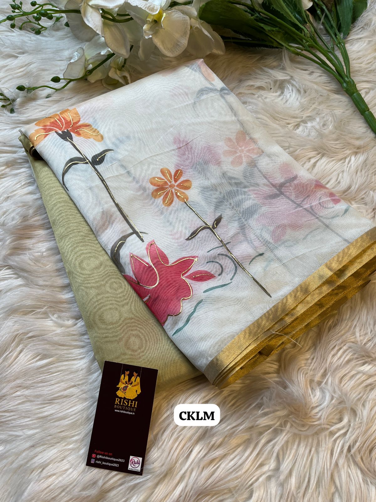 Rich Organza With Floral Digital Print & floral design outline work With Beautiful rich look🥳