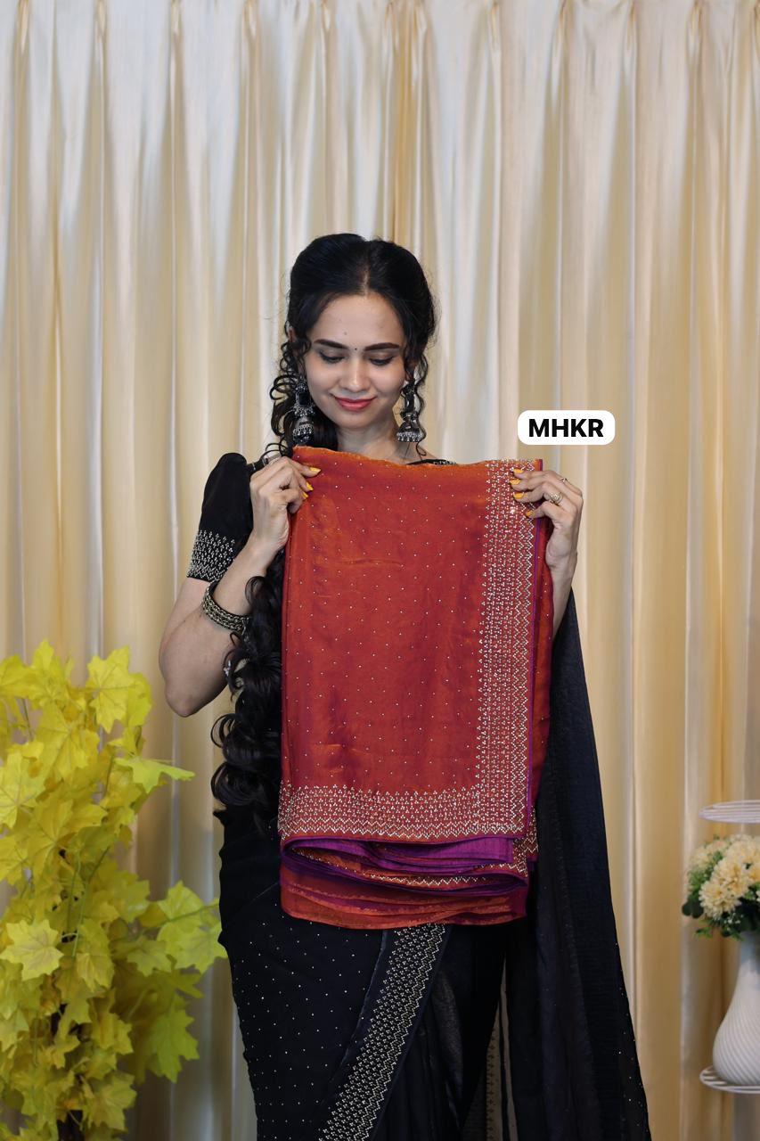 premium space silk perfect finishing saree with jarkhan diamond work
🥳