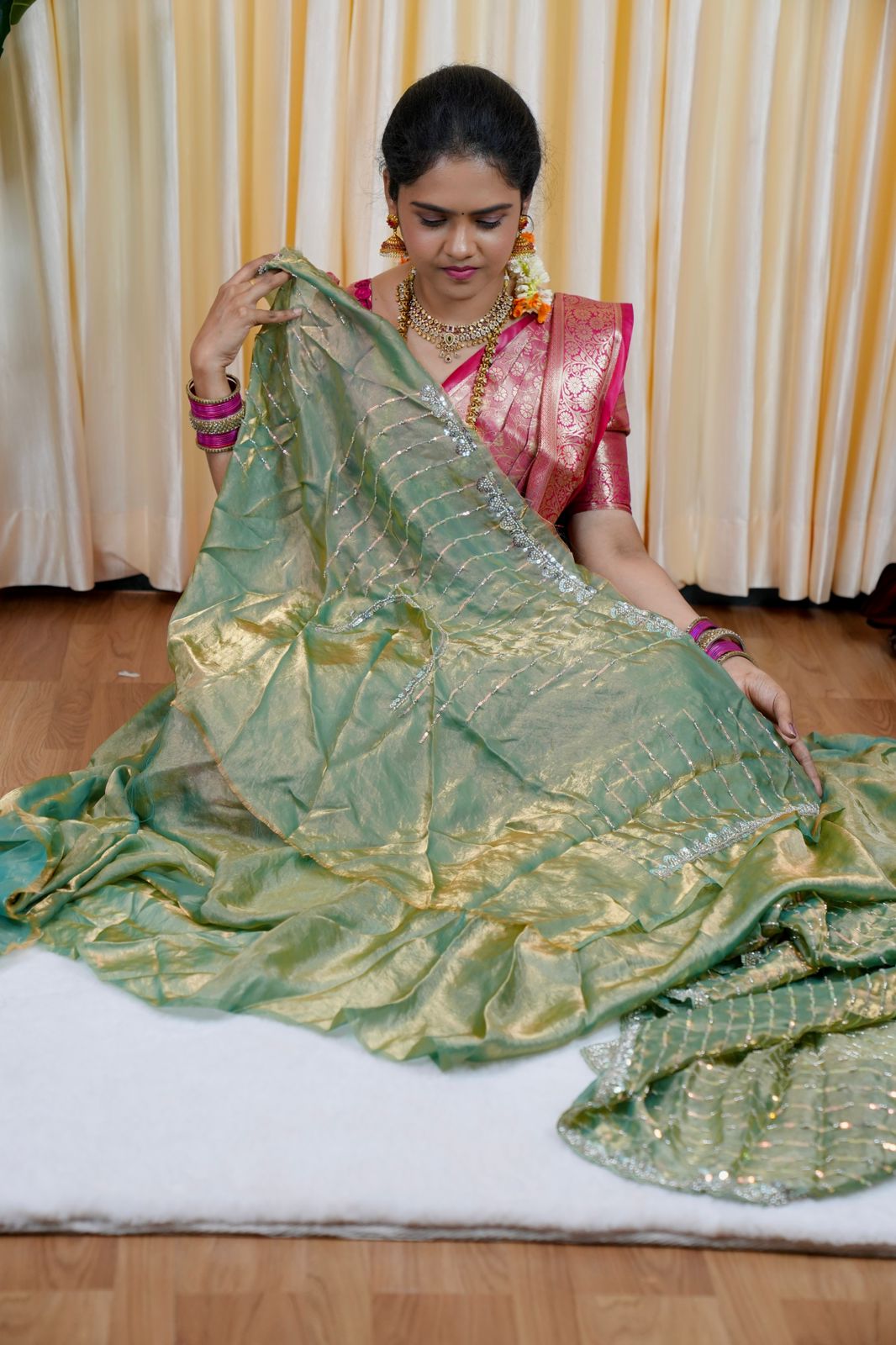 Premium Space silk saree with beeds ππ