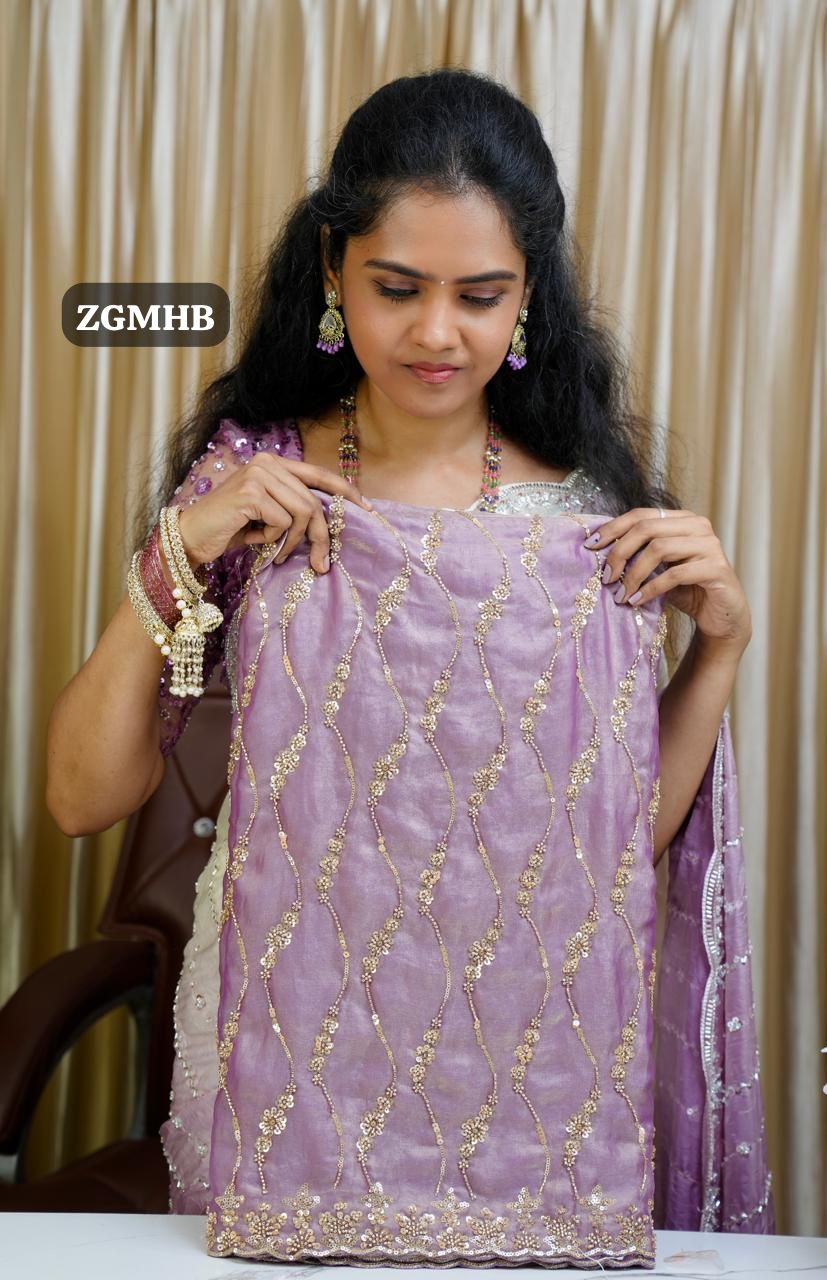 Premium Space silk with Golden heavy Katdhana work🥰🥳