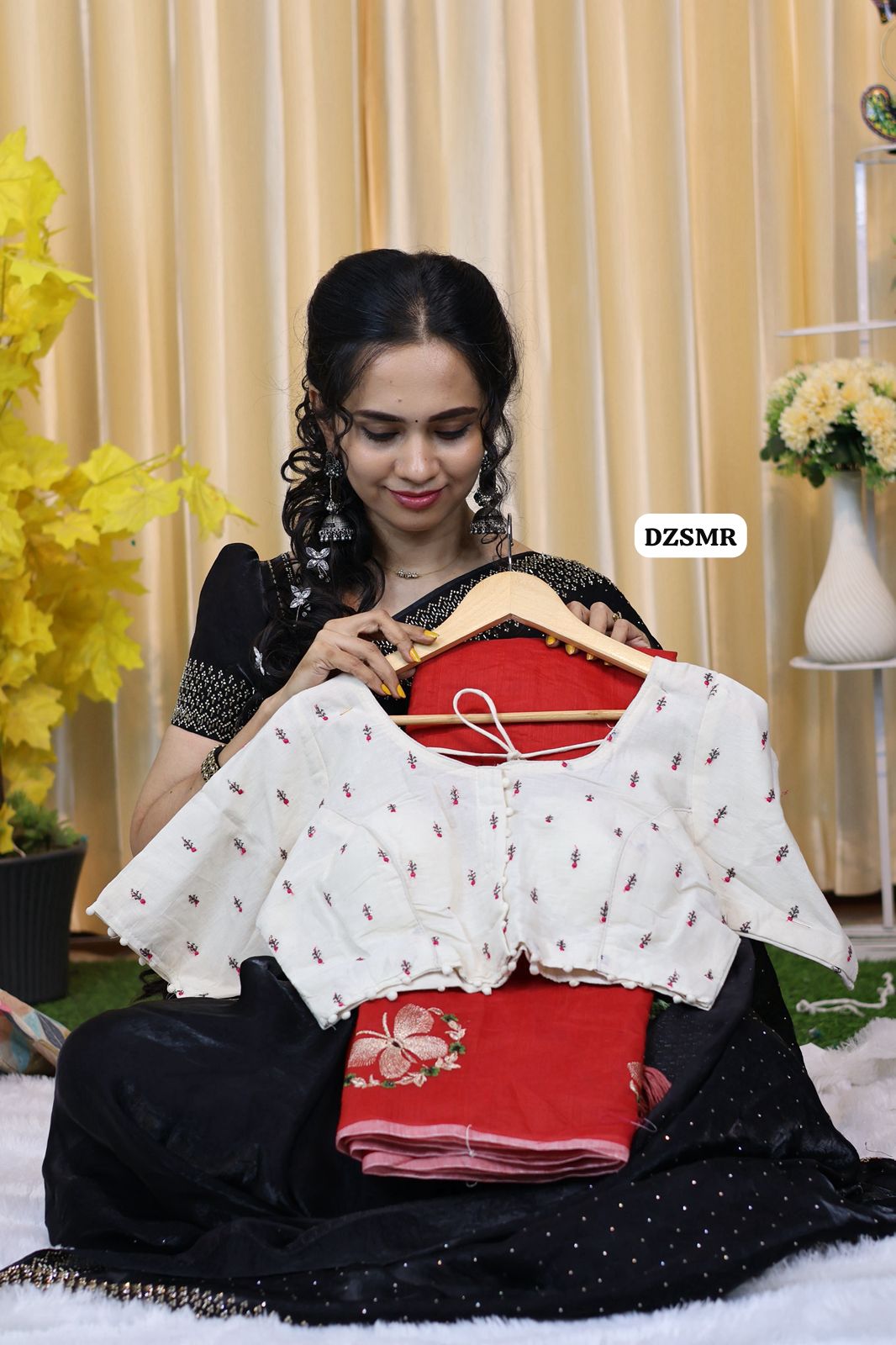 Pure kadhi cotton in embroidery butterfly with stitched blouse (38-42)free size 😍🥳