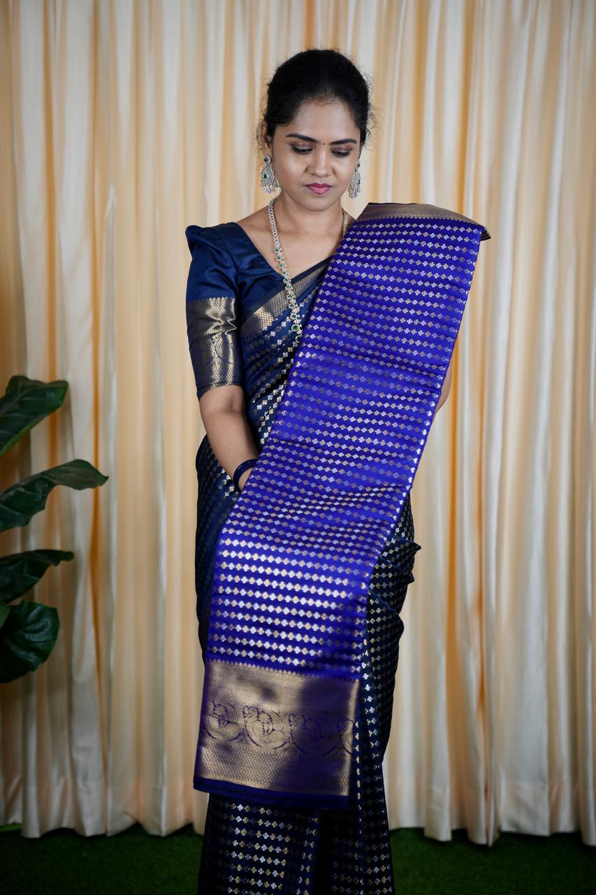 Sridevi inspired saree( no animal figure)🥳