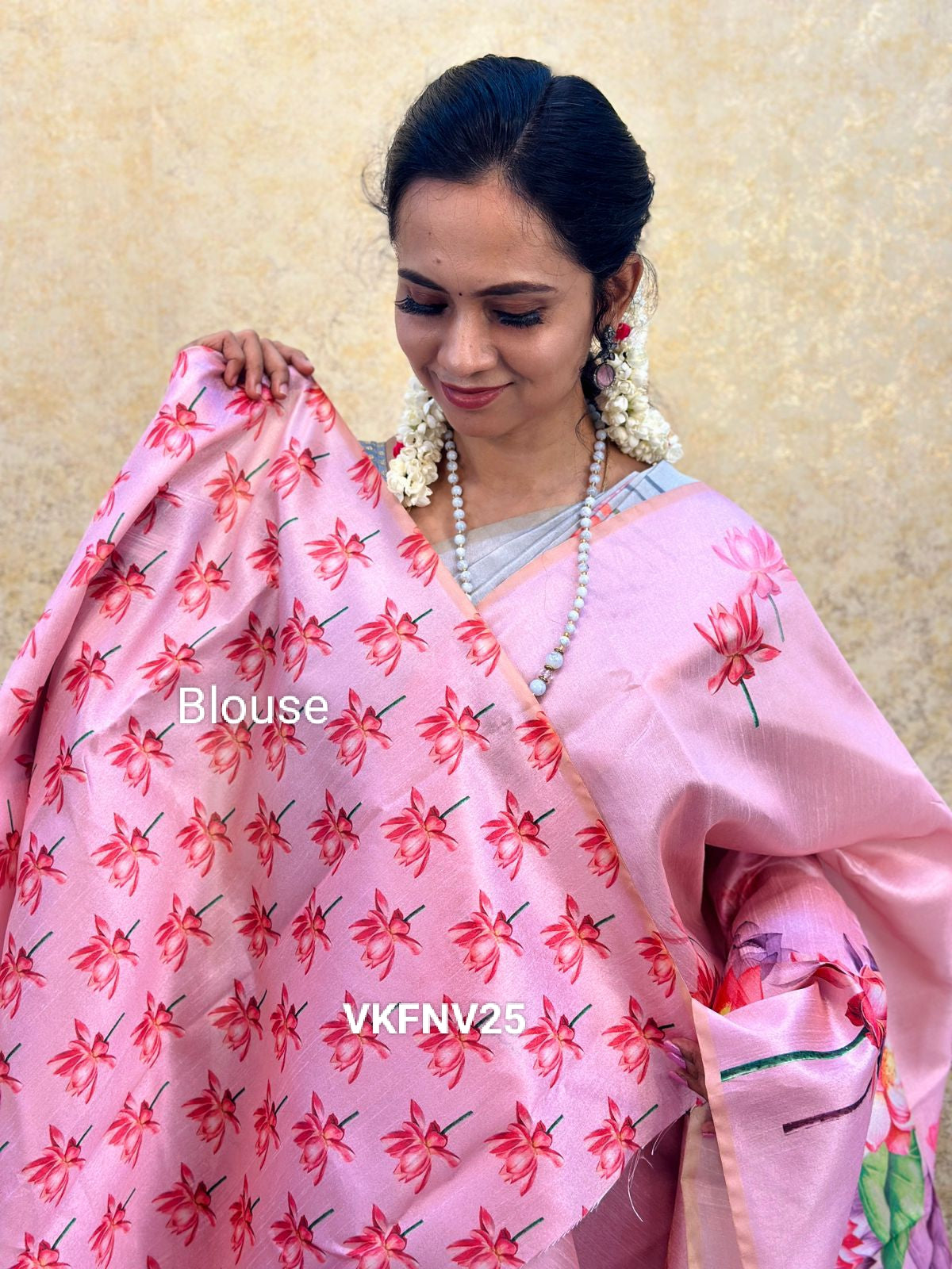 Tussar semi silk saree with trending design🥰