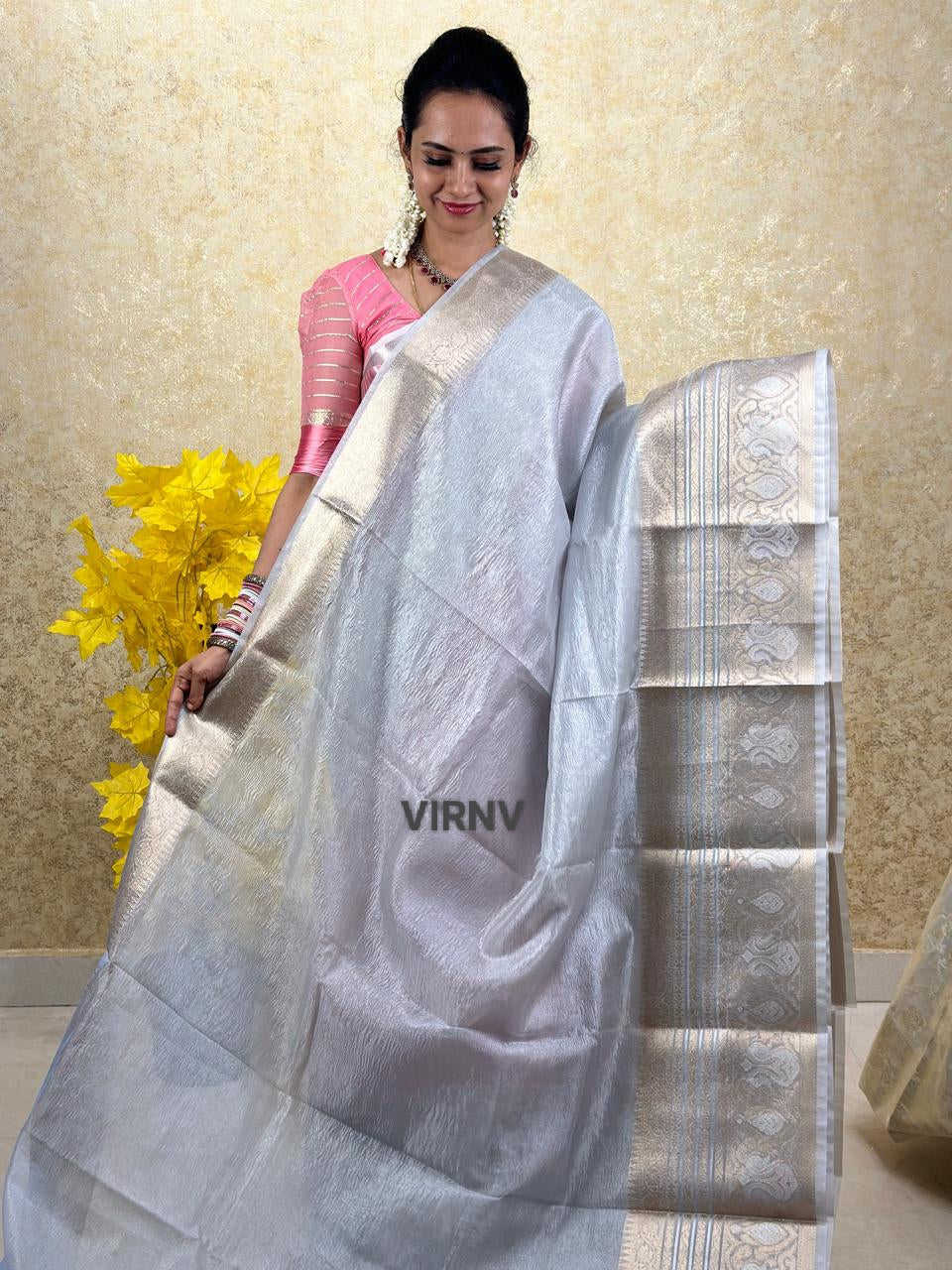 crush tissue saree🥳