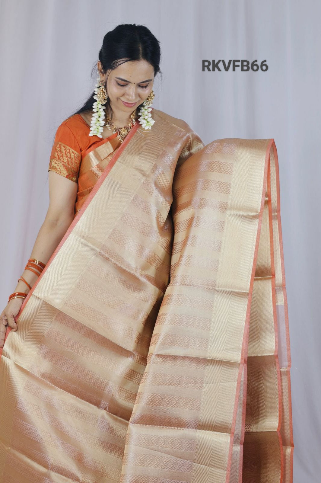 Offer 🤩Tissue Semi Silk Saree 😍