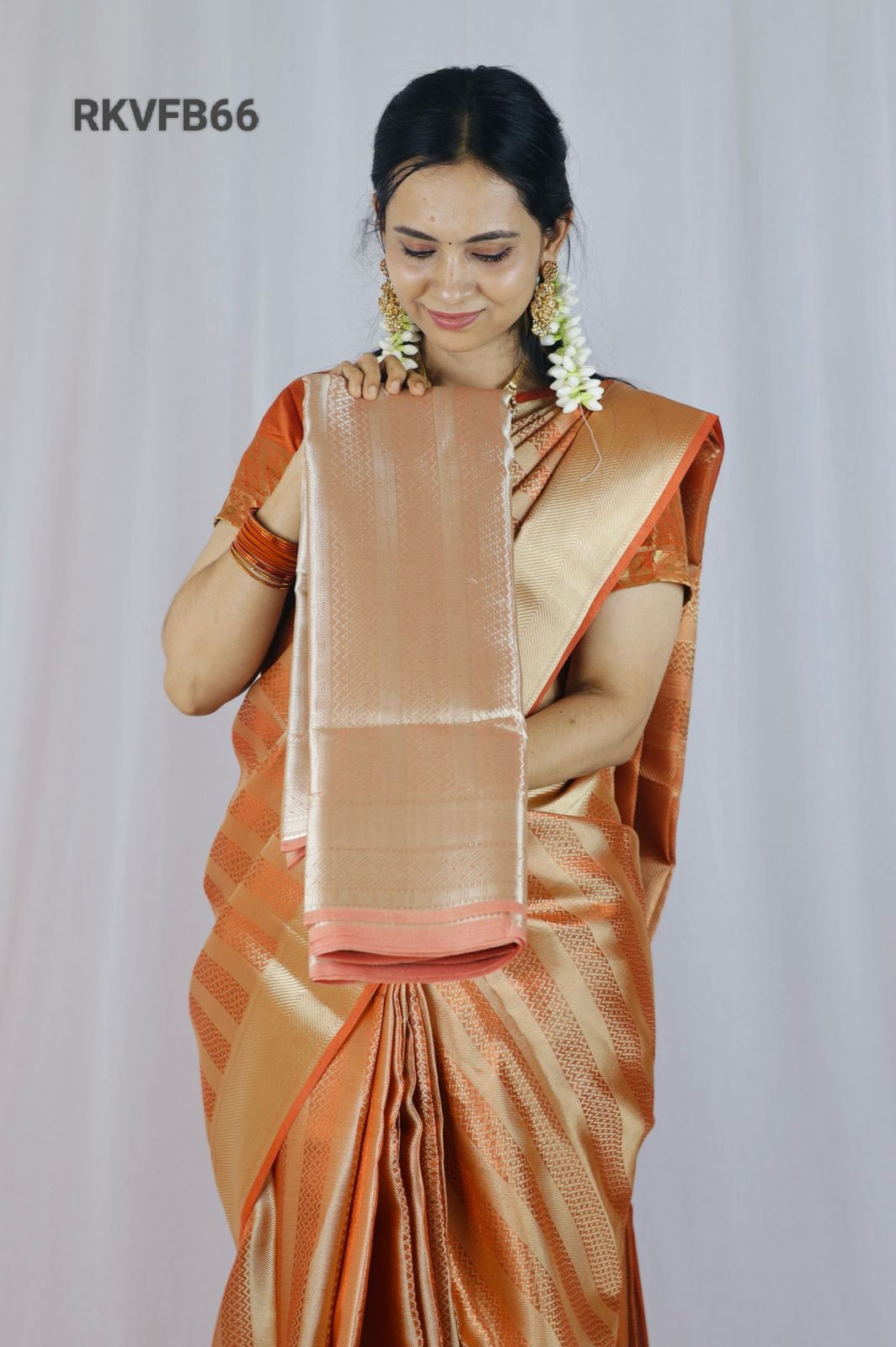 Offer 🤩Tissue Semi Silk Saree 😍