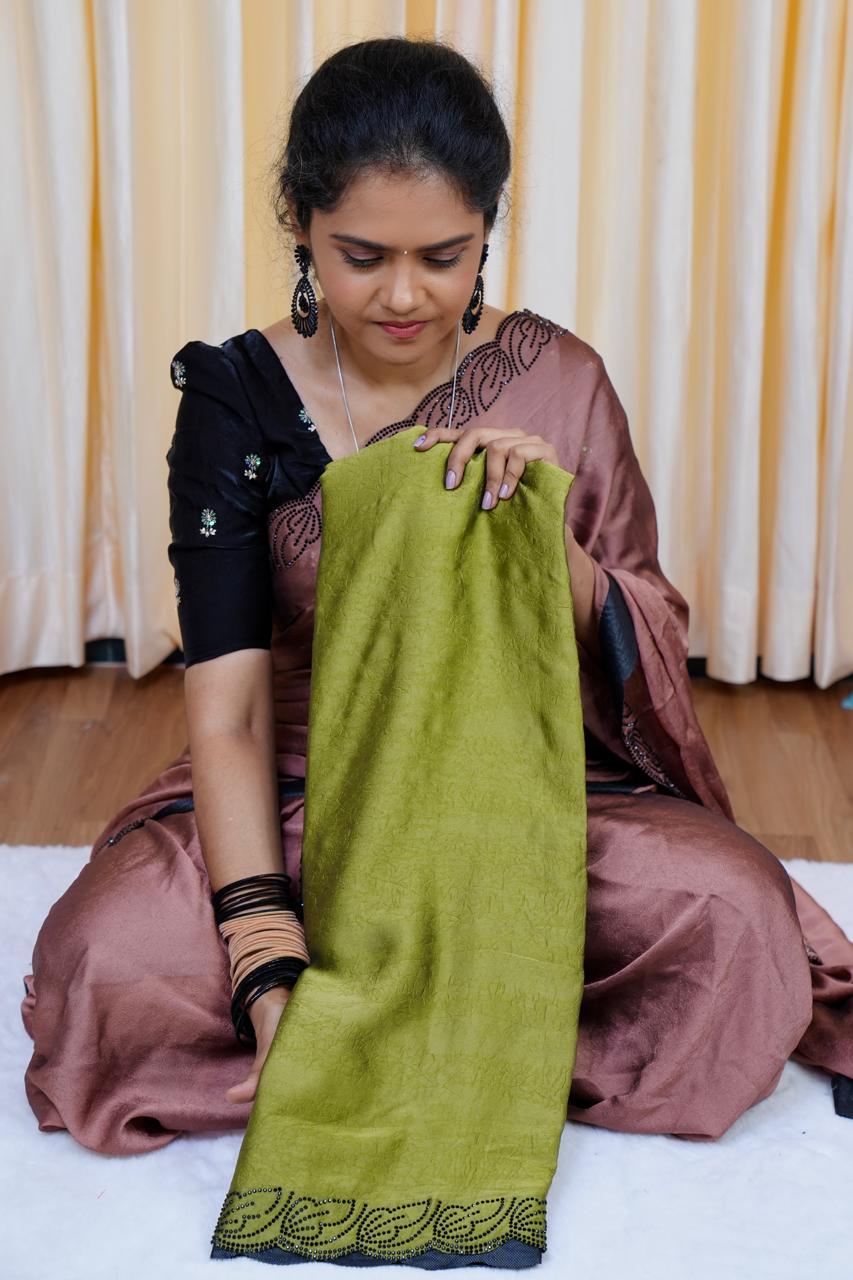 Crunchy space silk saree