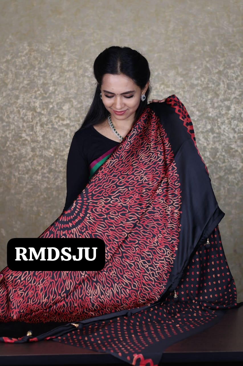 premium modal satin silk saree with heavy latkanš„³