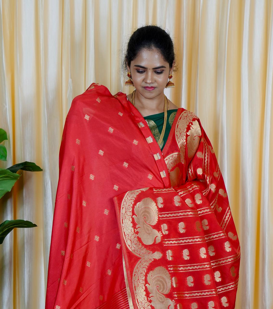 Premium soft silk saree ✅