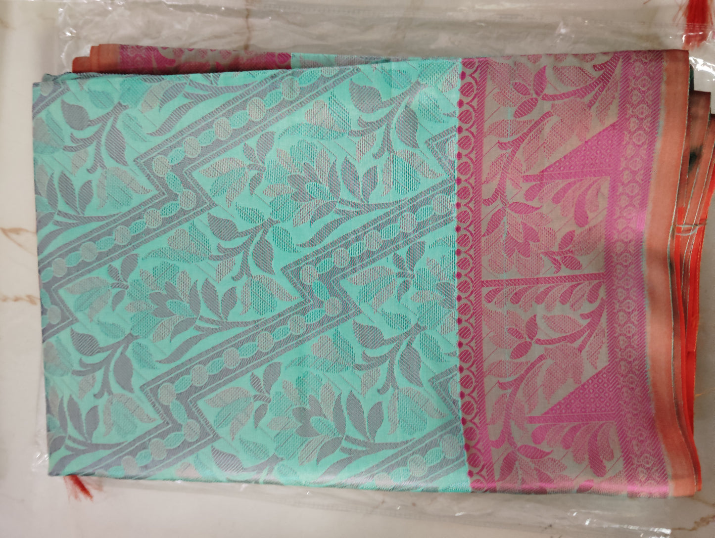 Warm Silk saree📷📷teal blue with orange border