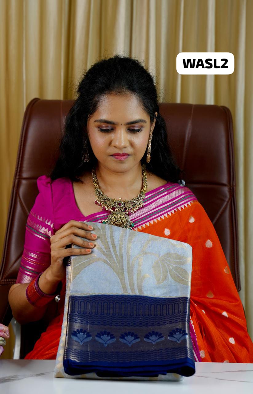 Premium warm silk saree 🥳