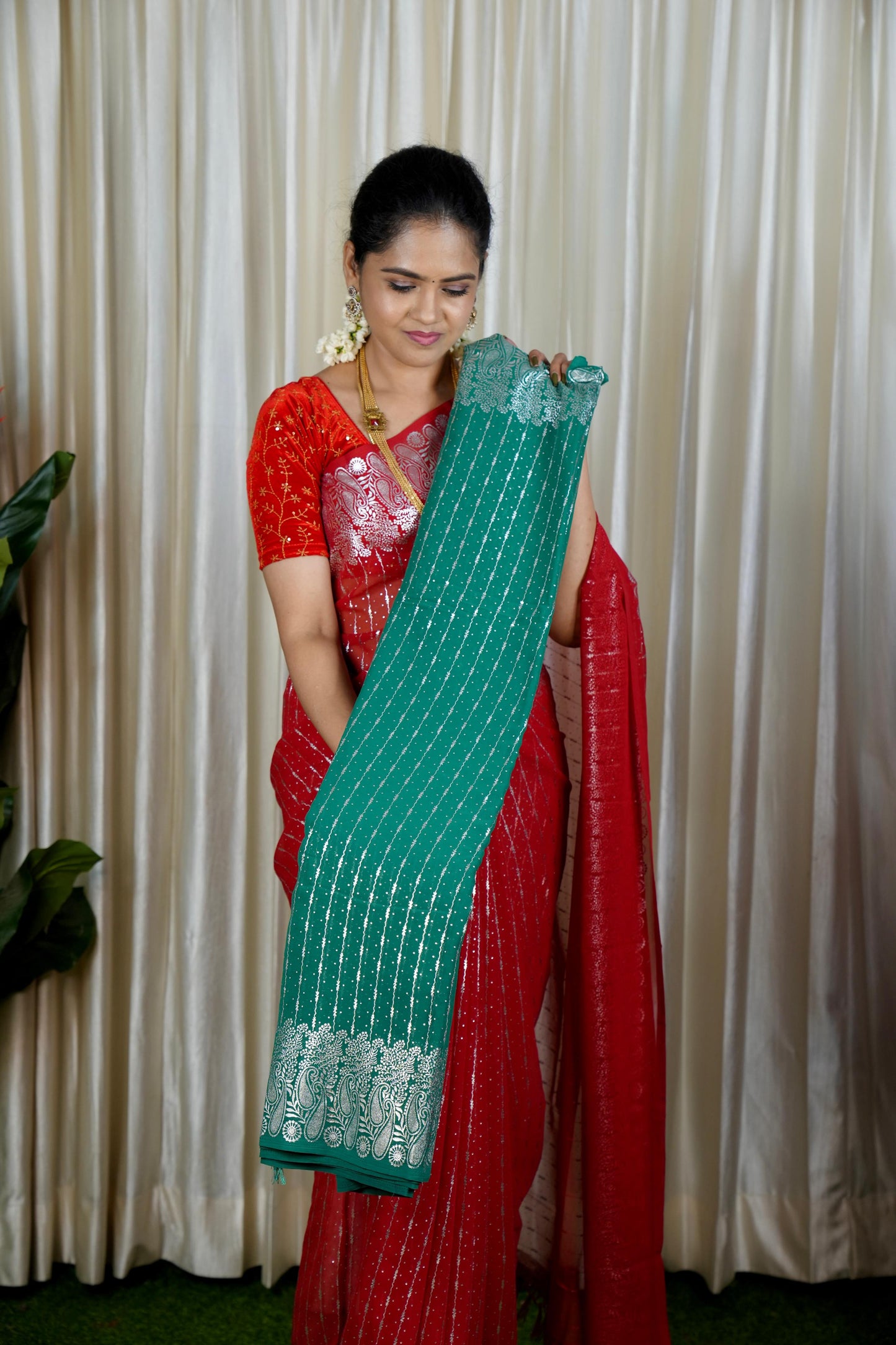 Chiffon sareeš„³