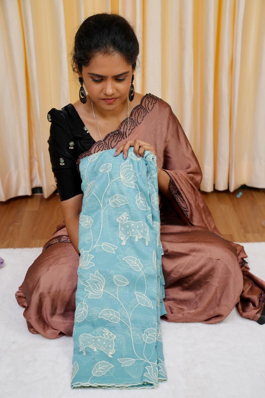 Embroidery work designer Saree🥰😎🏃🏼♀️Offer