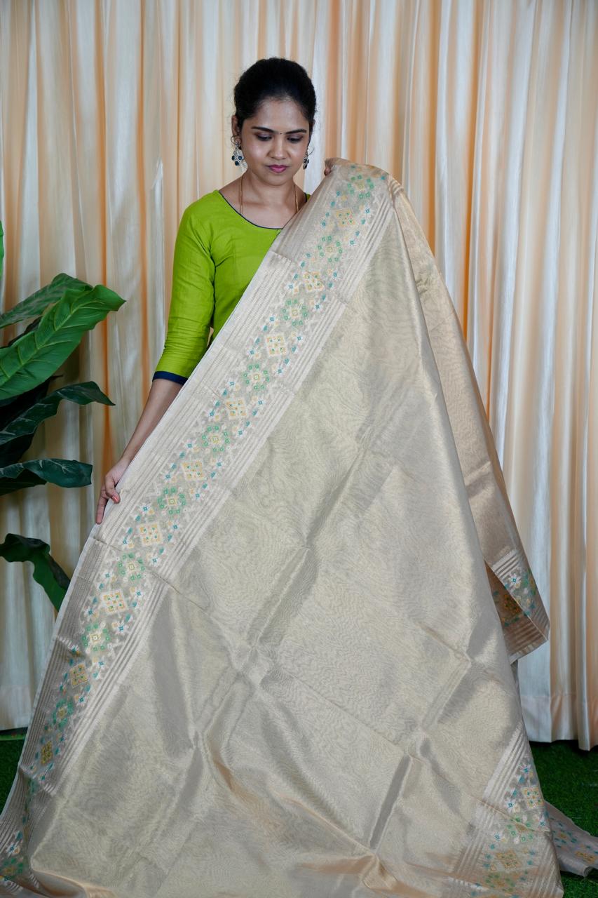 Premium Banarasi Tissue Sarees 🥰🥳