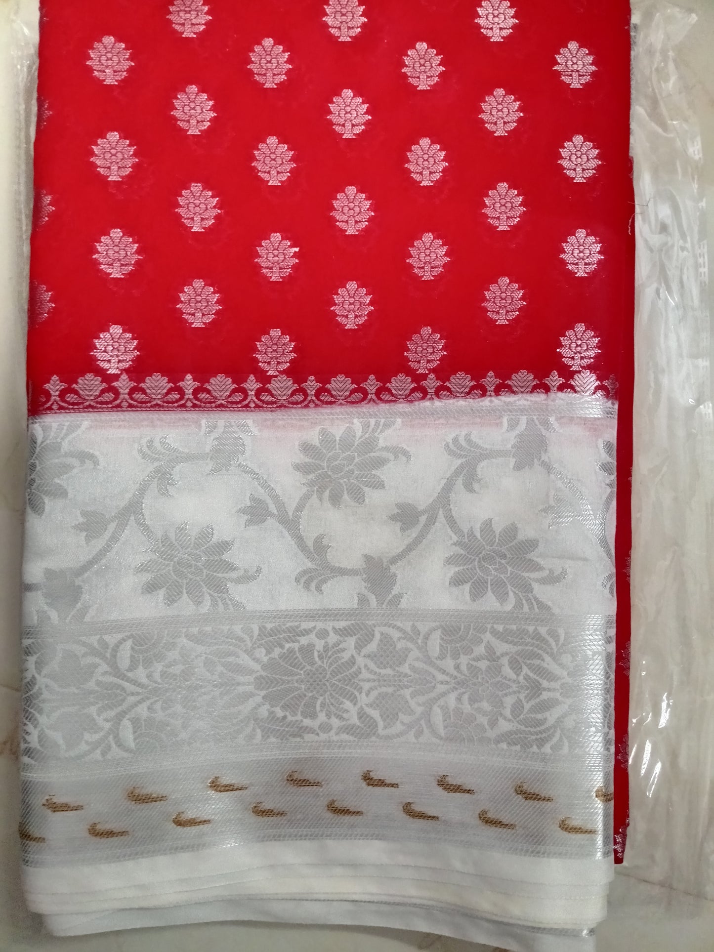 Warm silk saree š·