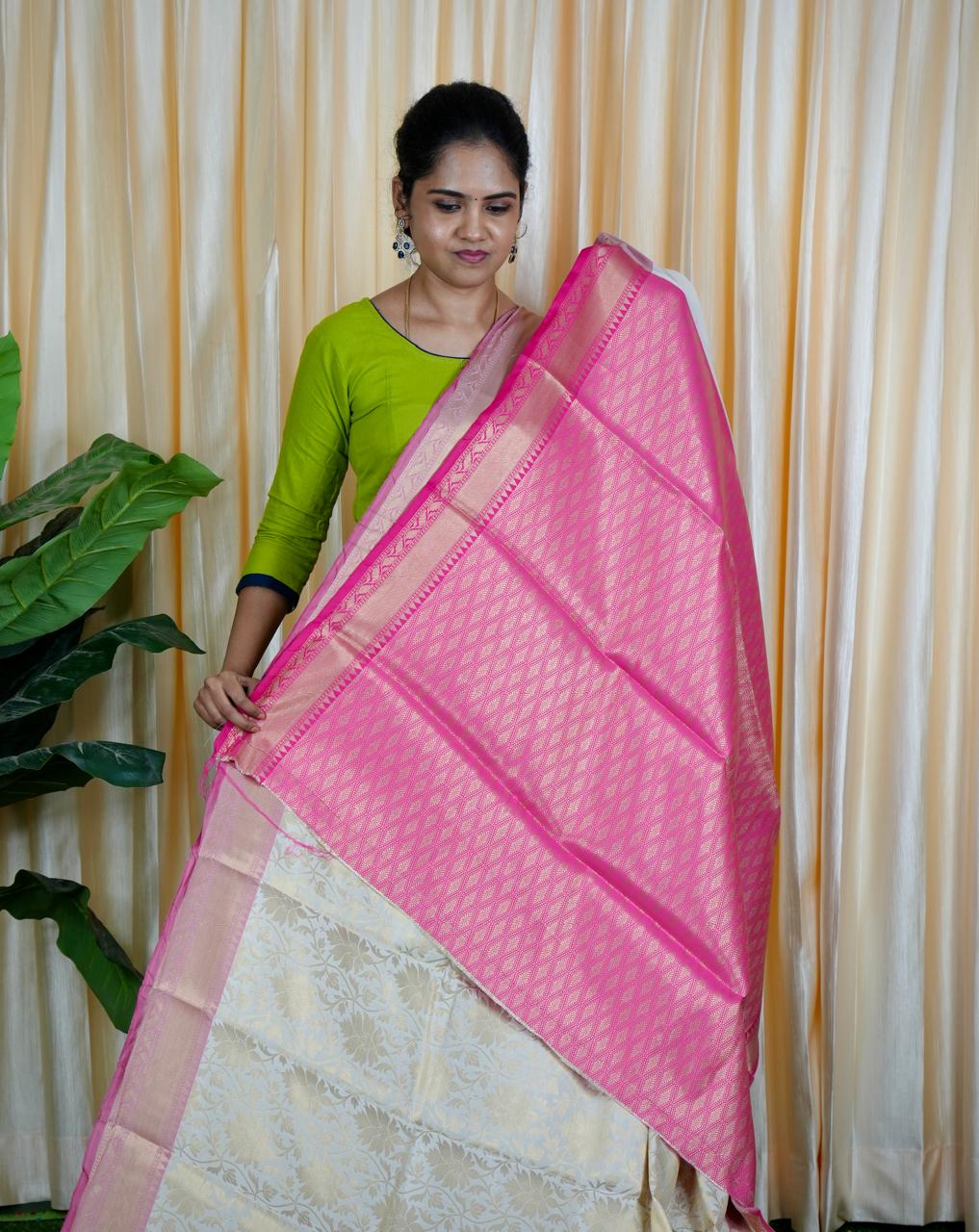 Soft Banarasi Silk 🥳