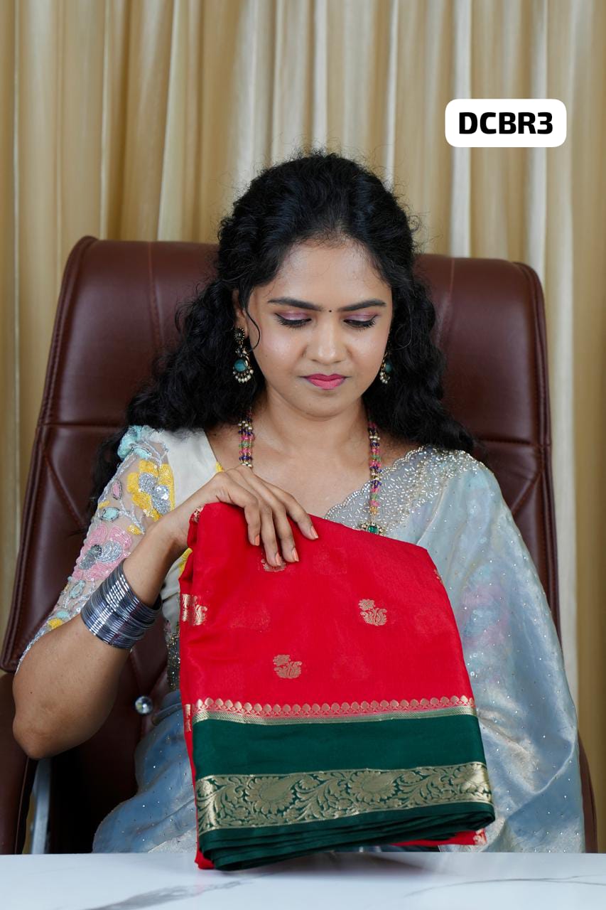 Premium warm silk saree 🥳