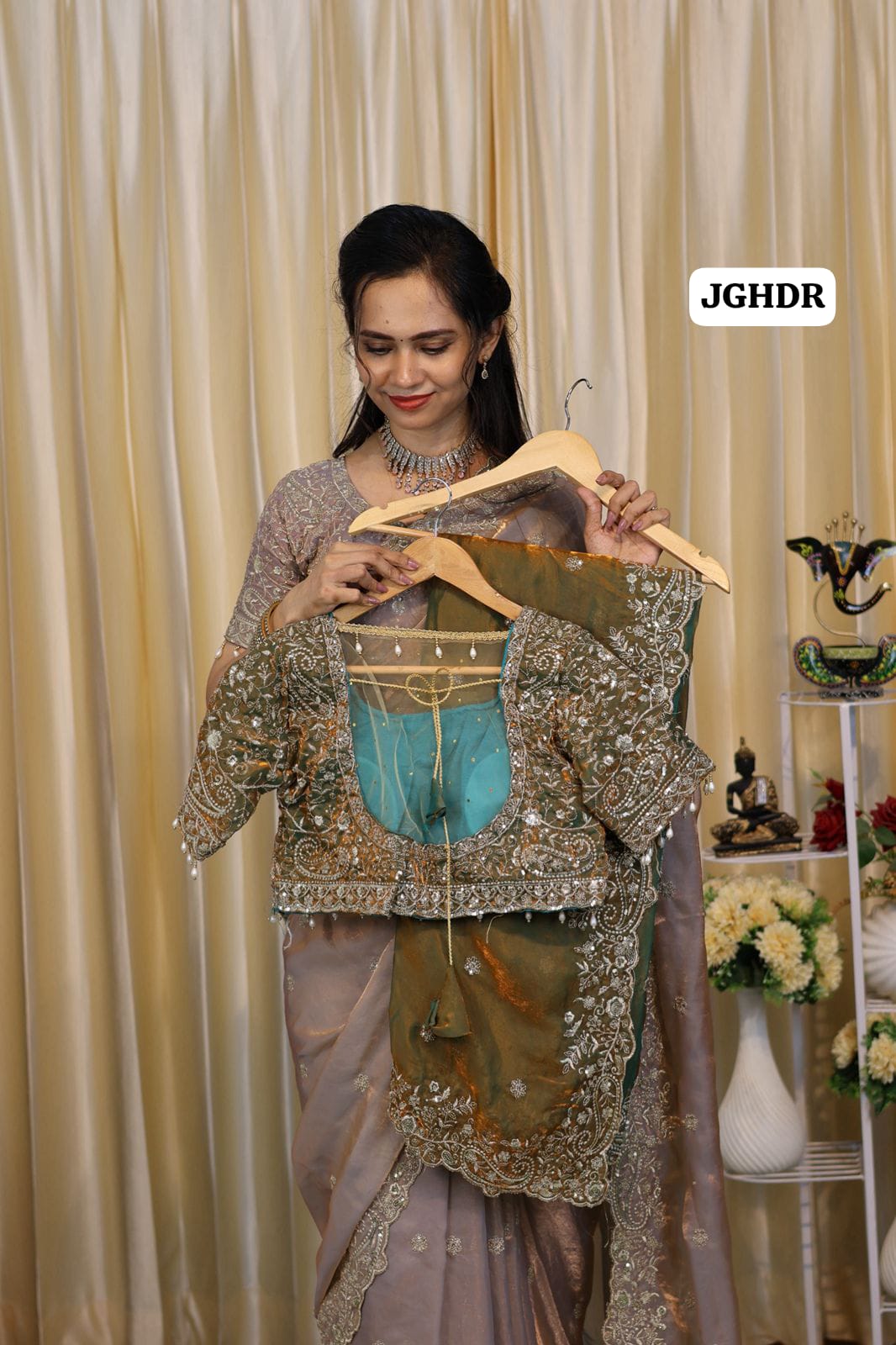 Space Silk with stitched blouse (32-40) alterableš„³