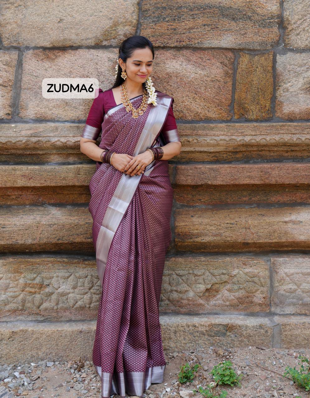 Bridal Semi Silk Sareeš„³