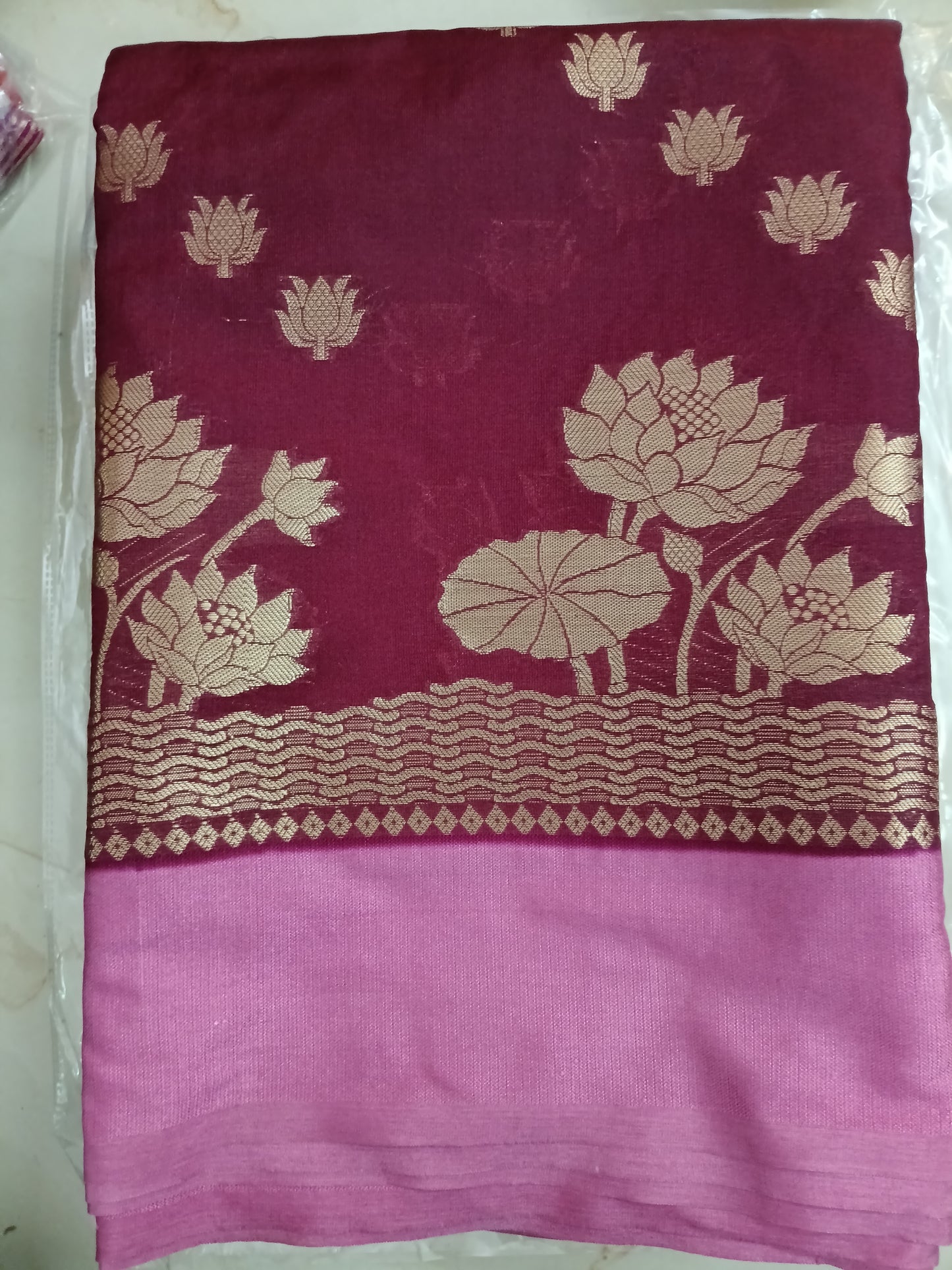 Warm silk saree š·