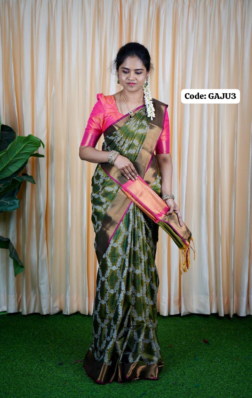 Soft silk saree with same blouse as shown 🎁