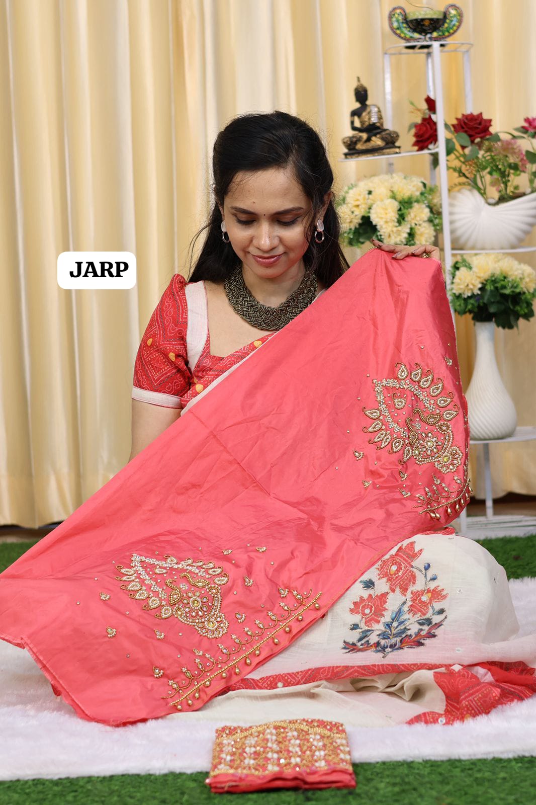 Aari blouse unstitched š