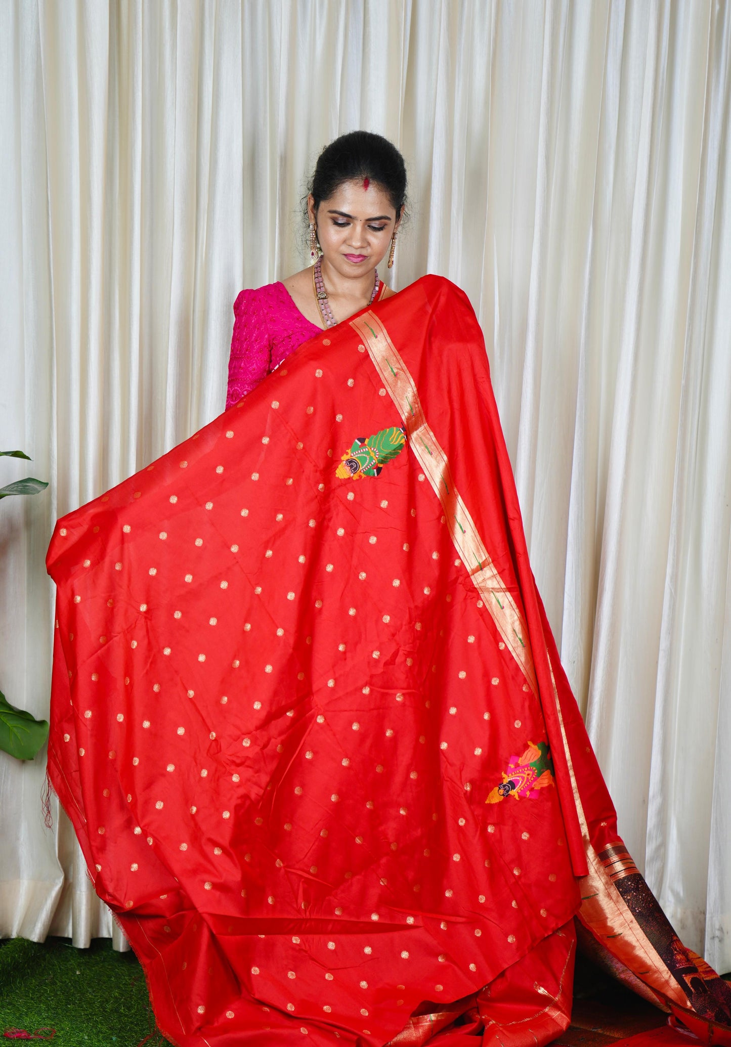 Paithani Semi Semi Silk Sareeš„³
