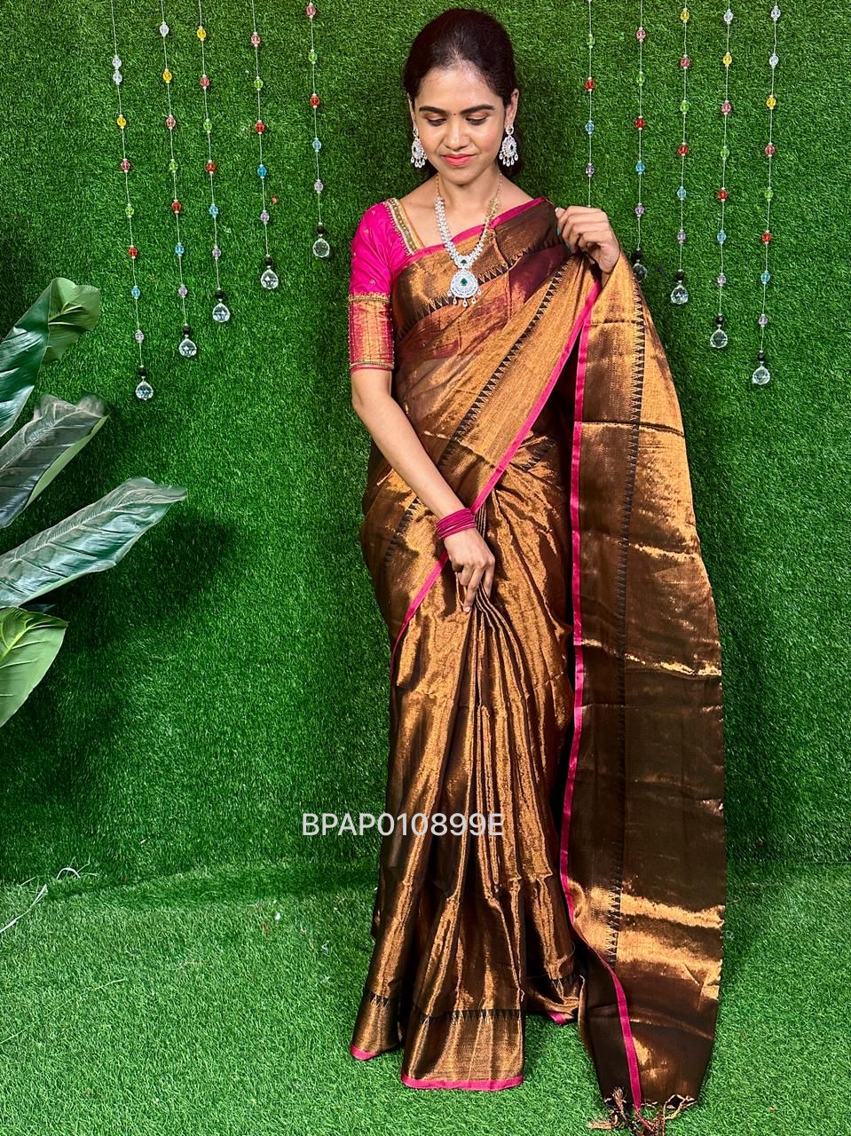 Kadhi cotton sarees.