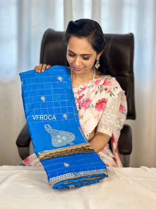 Premium quality warm soft silk saree with lace🥳