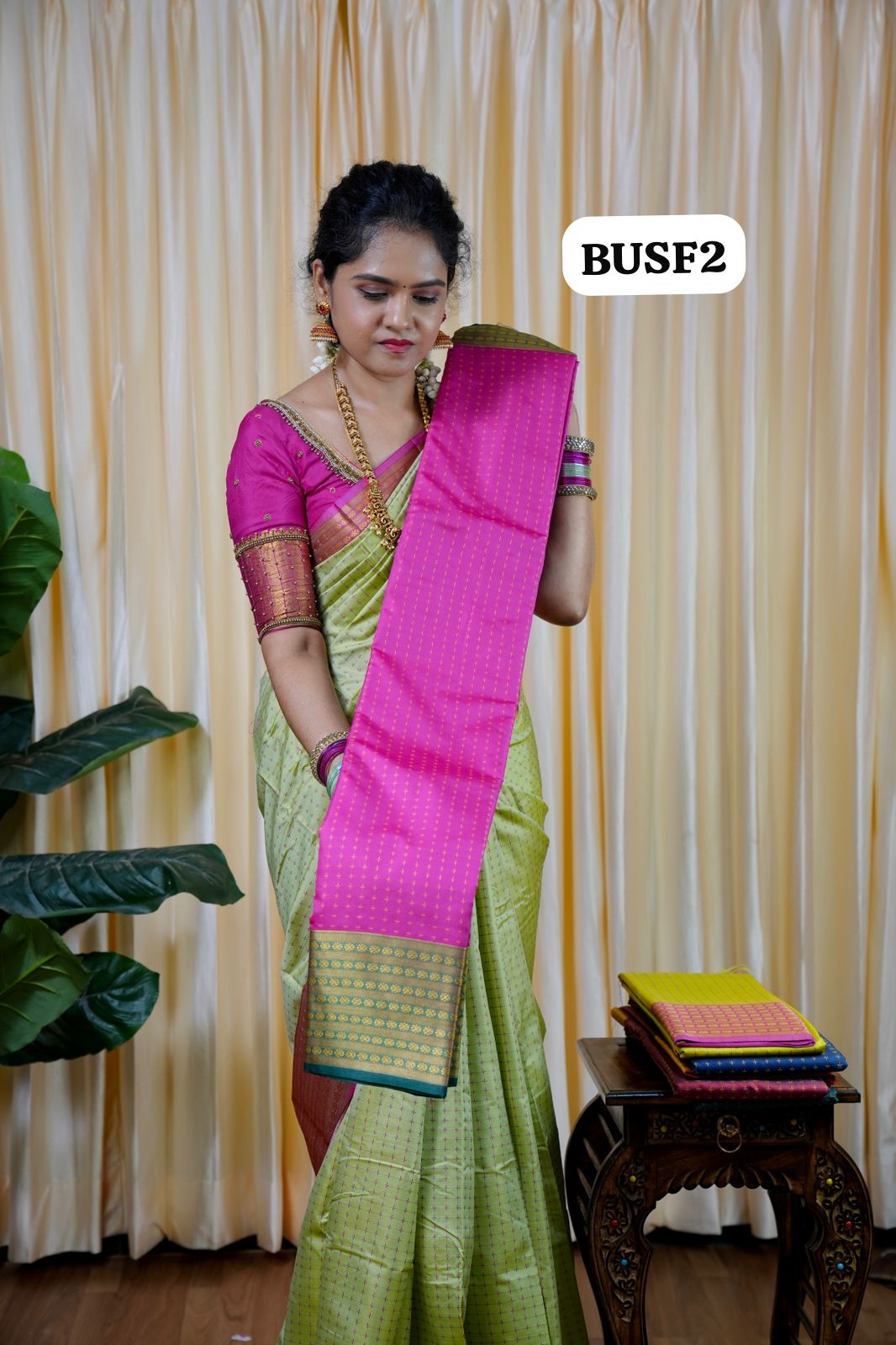 Soft silk sarees in thousand buttas style with Contrast 🥰😎