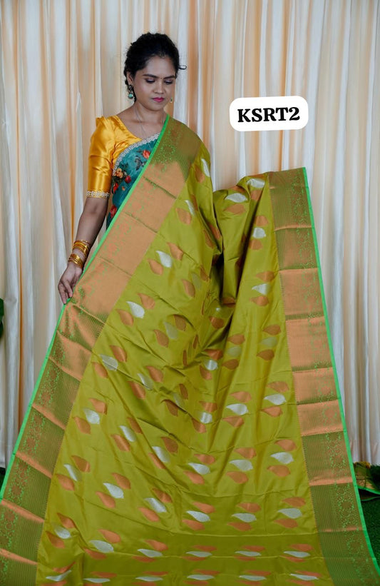 Premium soft semi silk sarees with contrast blouse🥰🥳✅