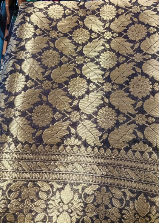 Banarasi Soft Silk🍏🍄black