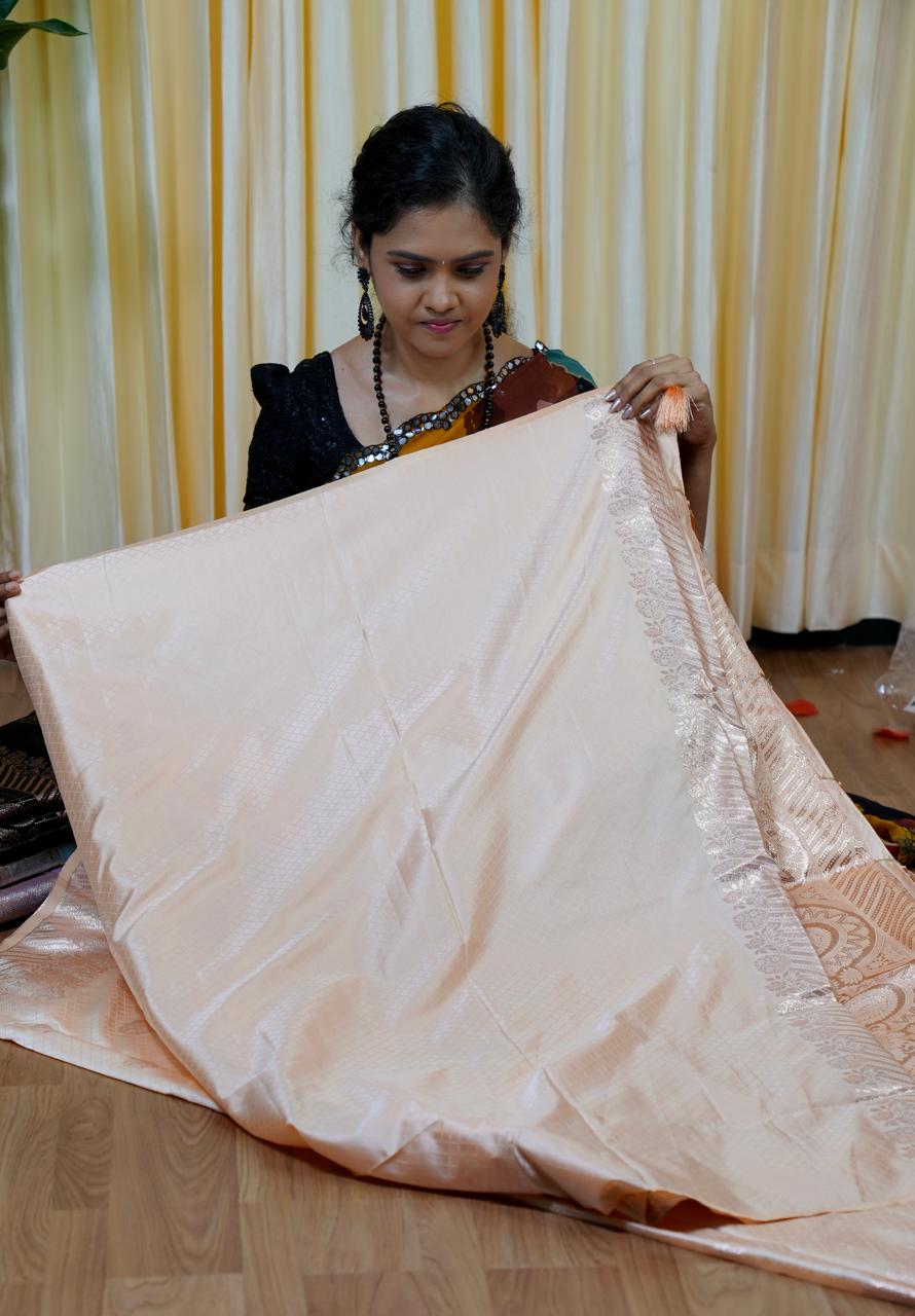 Banarasi semi silk sarees With Zari weaving 🥰😎🏃🏻‍♀️